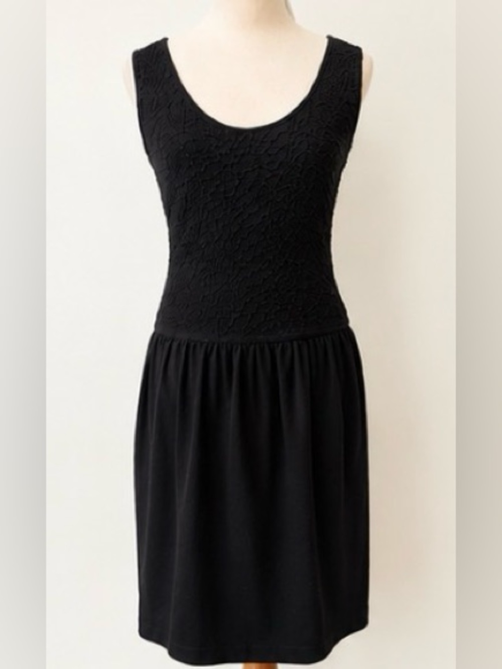 Vintage [Ann Taylor for Max Studio] Black Textured Drop Waist Dress Size 2
